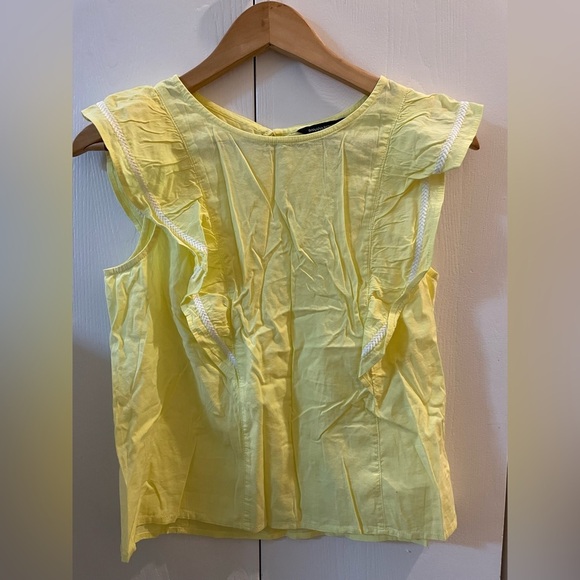 Banana Republic Yellow Ruffled Flutter Sleeveless Blouse - Picture 2 of 7